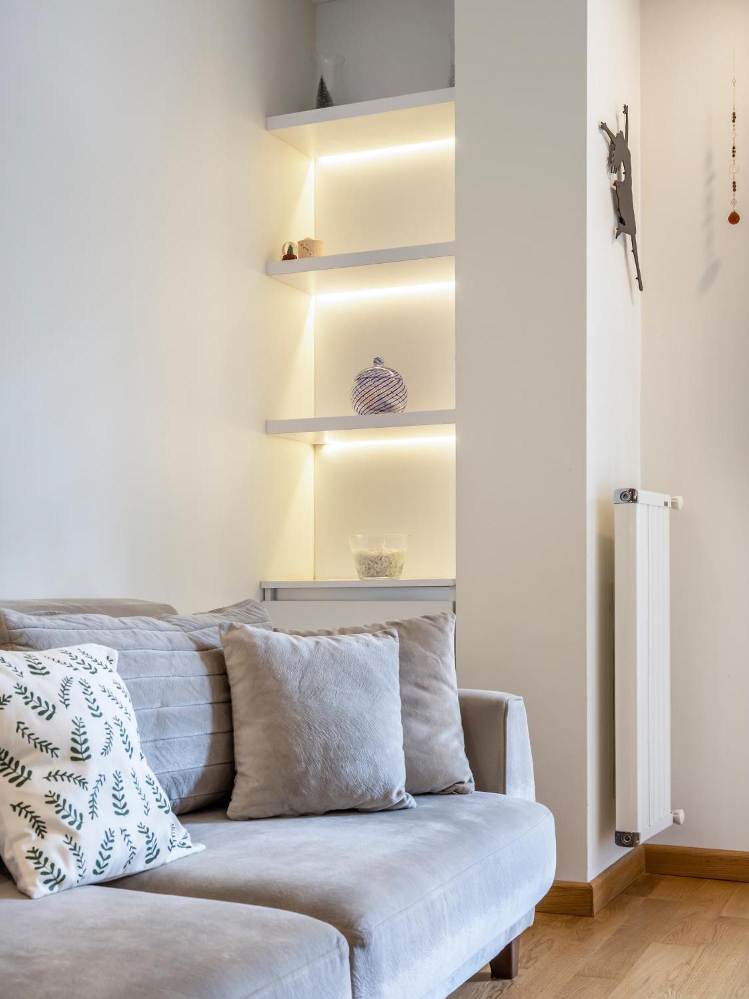 Apartment Modern Cozy Duplex In Great Location Center *